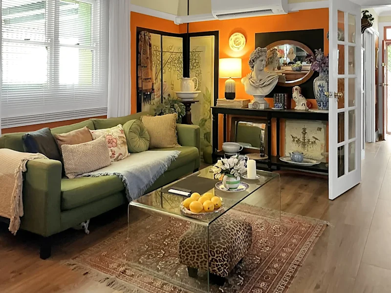 VIBRANT COTTAGE HOME62931713293185114