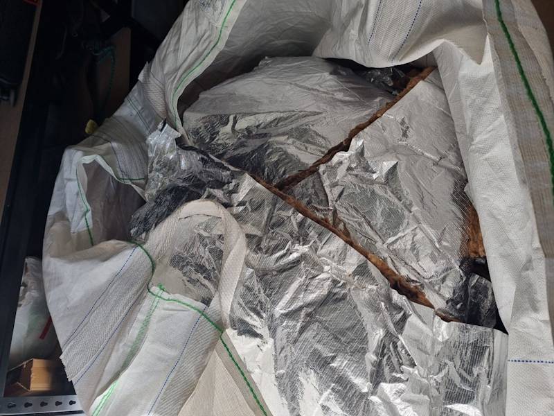 Anticon Insulation remnants 63438081685377110