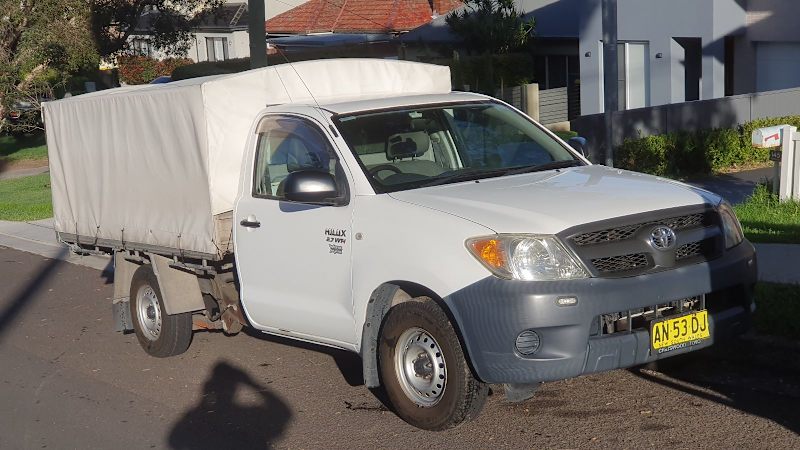 2006 TOYOTA HILUX WORKMATE 5 SP MANUAL C/CHAS62935688893315112