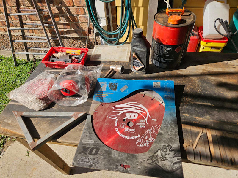 Brick Saw with extras63012913916163113