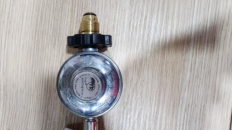 BRAND NEW 1.8METER LONG HOSE WITH REGULATOR $2563021281675011111
