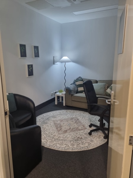 Business Station Counselling Space629306837520671120