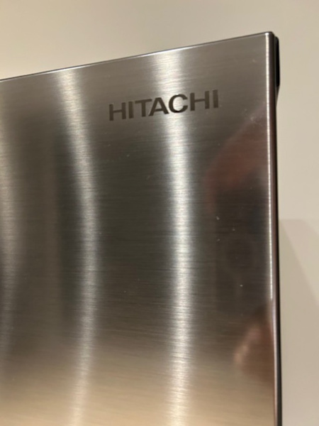 Hitachi Bottom-Mounted Fridge/Freezer Silver 303L - Near New RRP $99963022182676227111