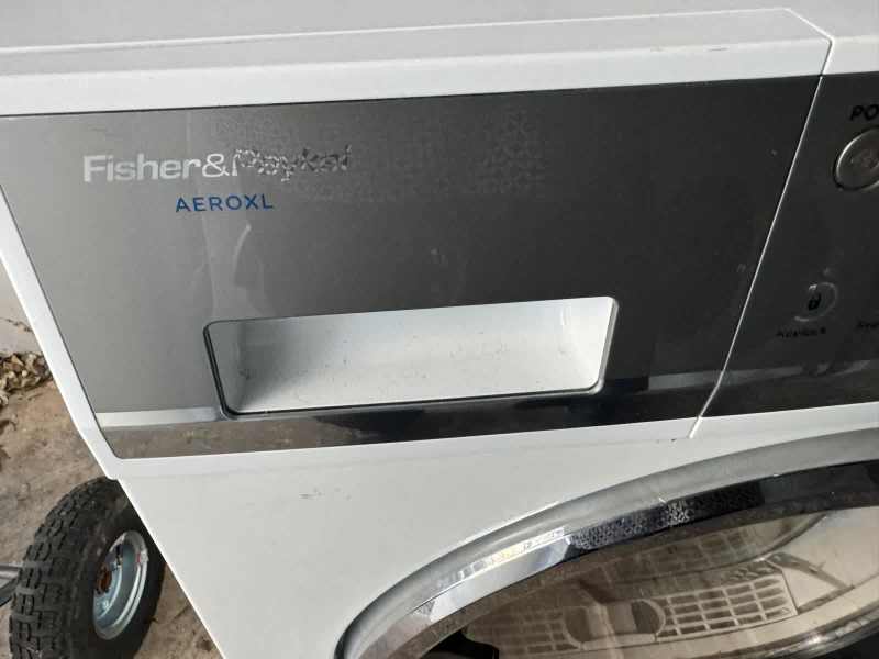 Fisher & Paykel 8kg condenser dryer63022180220801111