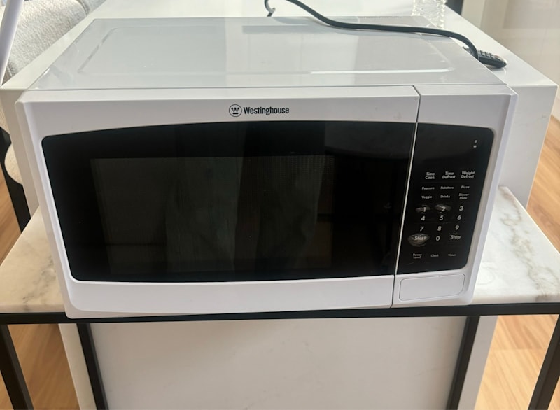 Westinghouse microwave 630226334132511119