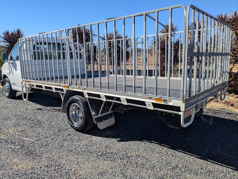 2002 Chevrolet 350062936656487682111