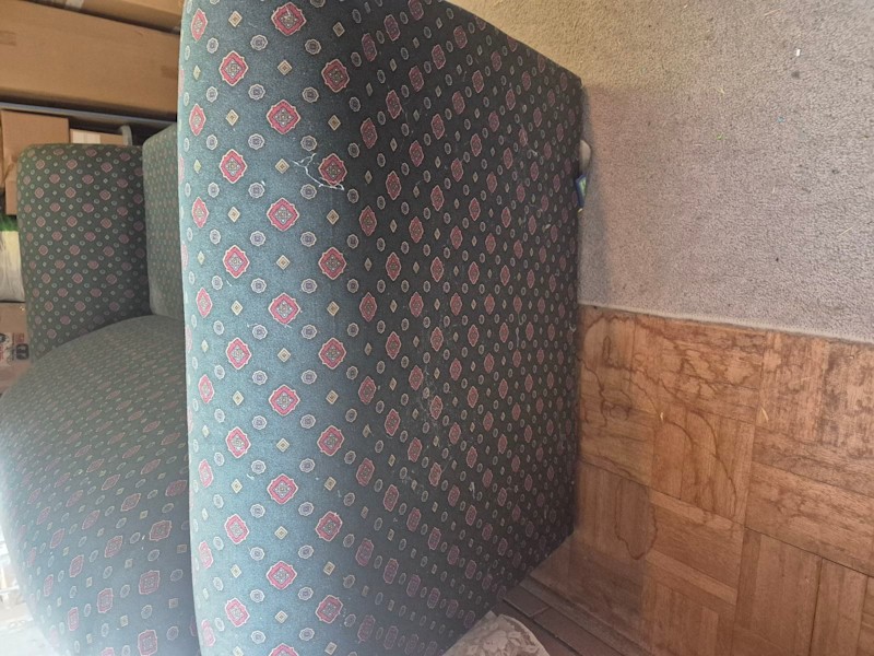 2 Seater Sofa with 4 cushions62863412799105113