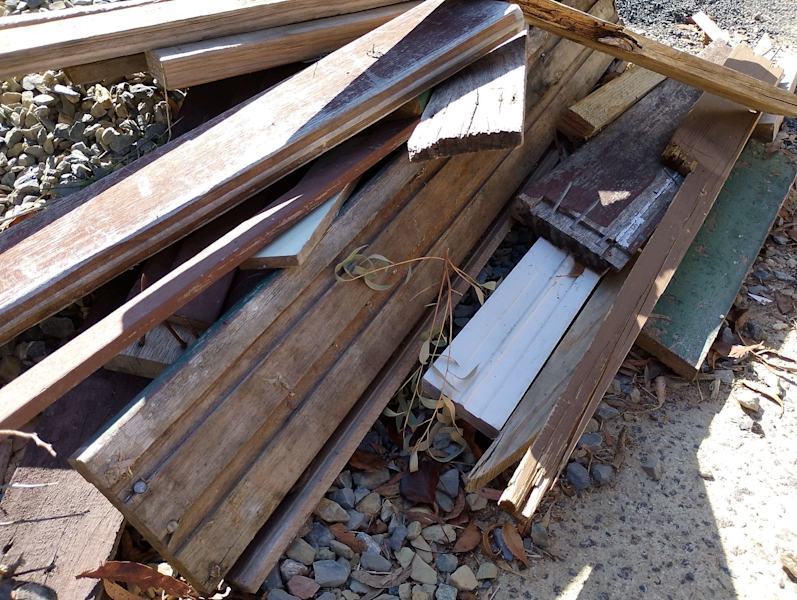 Various used timber and offcuts63011558755457111
