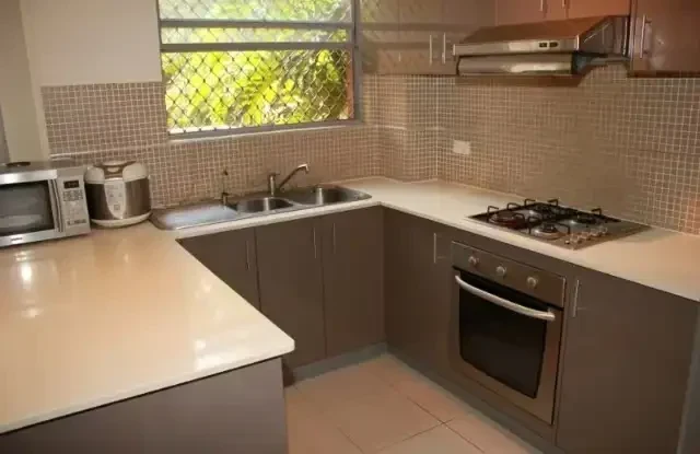 Parkside Hidden Gem with 165sqm Townhouse-like Unit62885358697346113