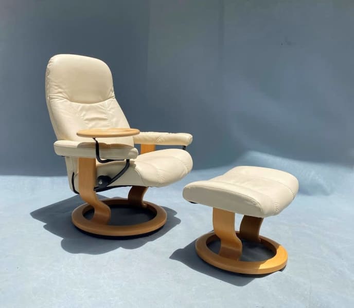 refurbished stressless chairs