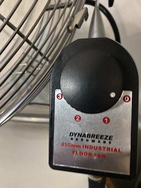 DYNABREEZE INDUSTRIAL 450MM FLOOR FAN - AS NEW63470142044033112