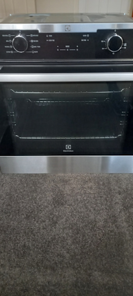 Electrolux 8 Multifuction Oven630169119175701114