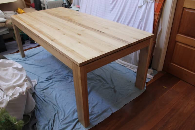 minimalist folding table