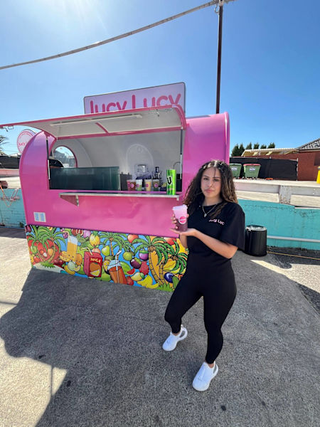 Mobile Juice Caravan Business63007091839363111