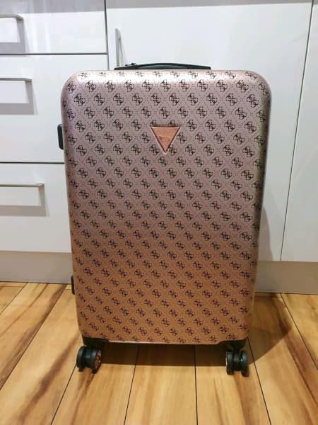 guess desoto 79cm suitcase