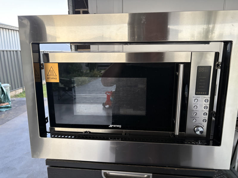Smeg microwave SMO31XT63021730315778112