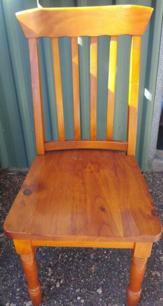 Looking for this specific type of chair to replace the one I have62863410465283112