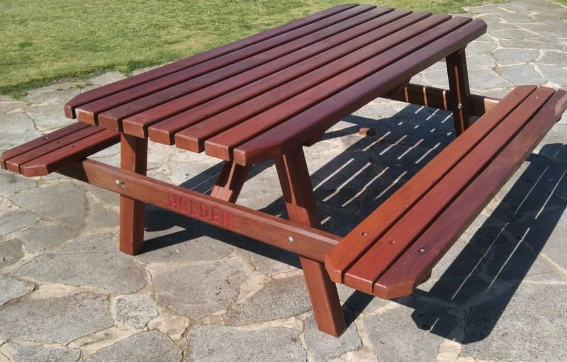 jarrah picnic table