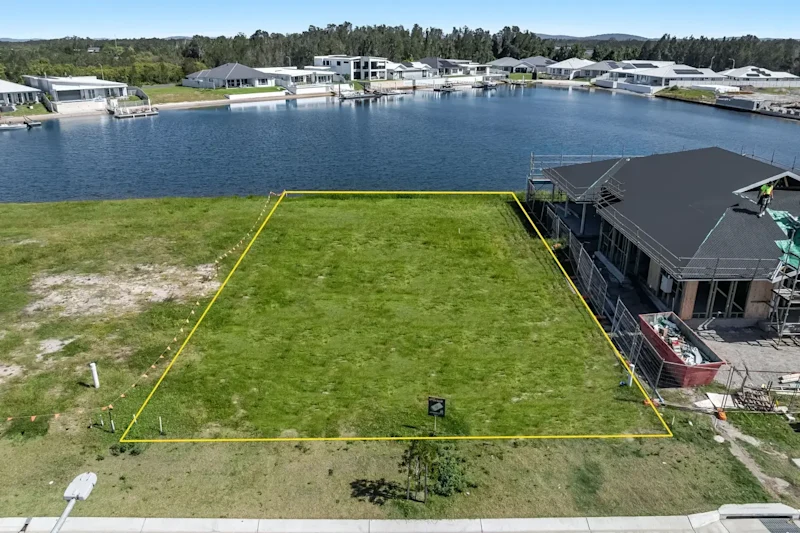 One Of The Last Remaining Waterfront Lots - DA Approved & Ready For You!63007239528835112