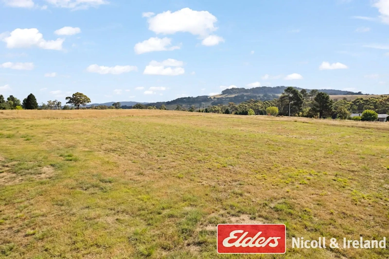 TOWN SERVICES, RURAL LIFESTYLE, READY TO BUILD!63438523550593114
