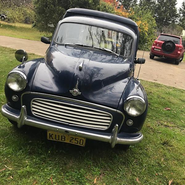 Morris Minor 1100 Panel Van 1962629366545749771110