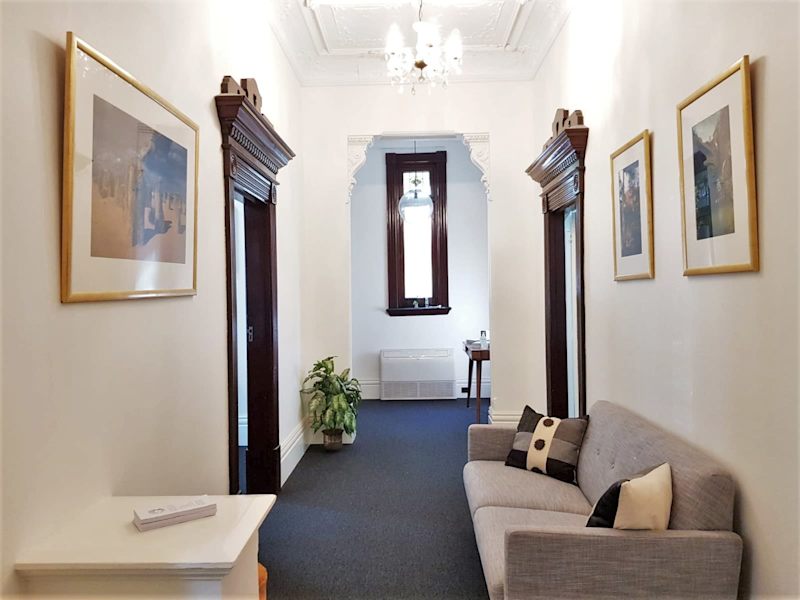 Room for rent in wellness centre62995718227073113