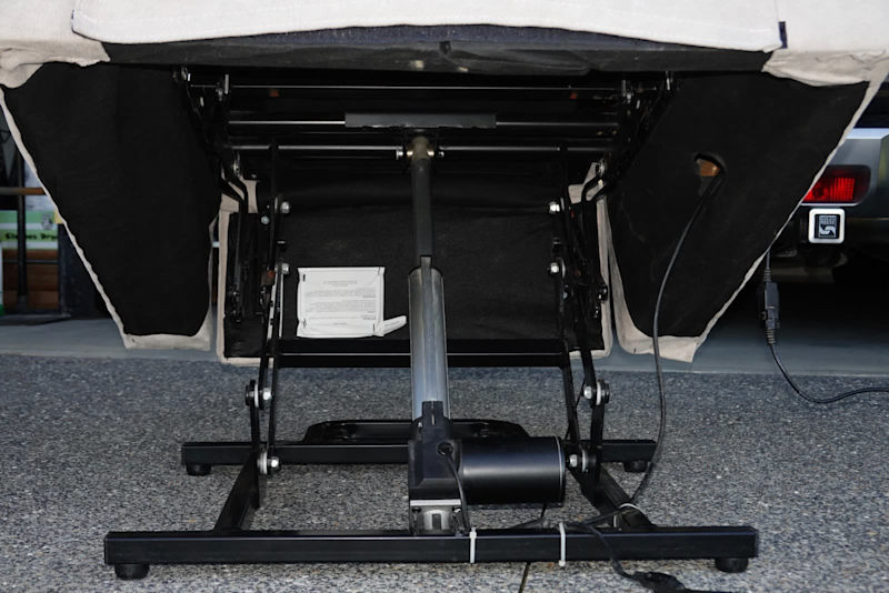 Electric lift lounge chair62864723411714113