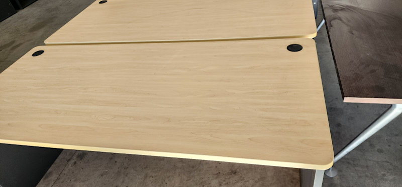 Office Desk x 462863376622339111