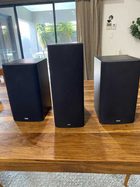 B&w store speakers gumtree