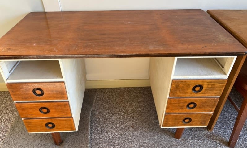 Study Desks / Table62863411371907111
