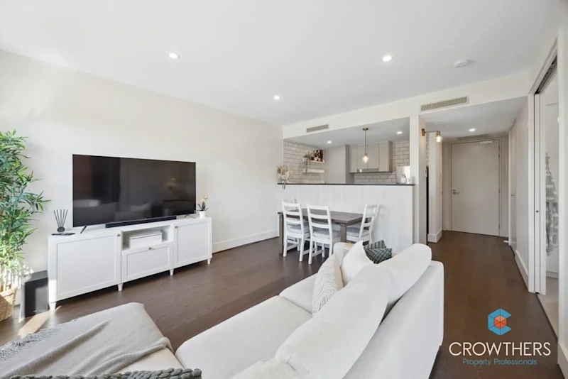 Stylish Apartment Living in Kingston63437626253058111