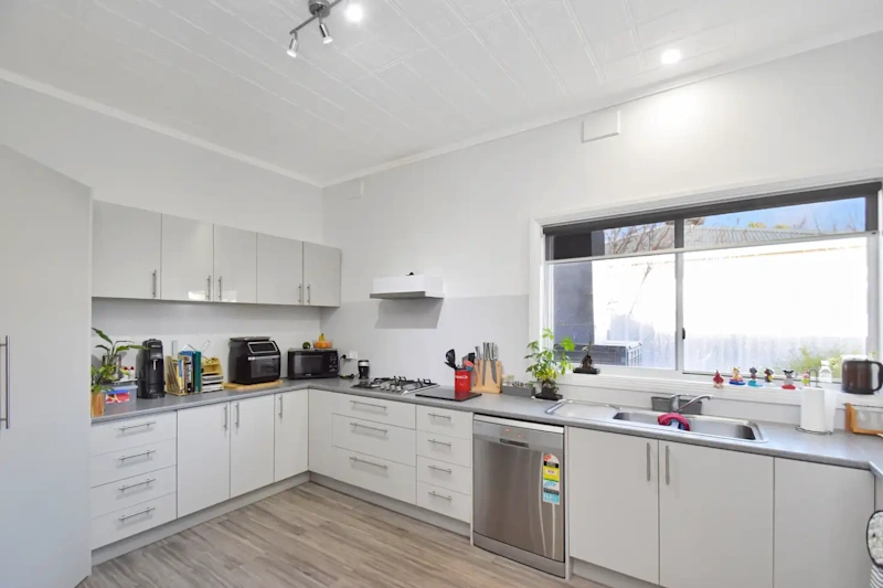 SOLID FAMILY HOME62929682829571112