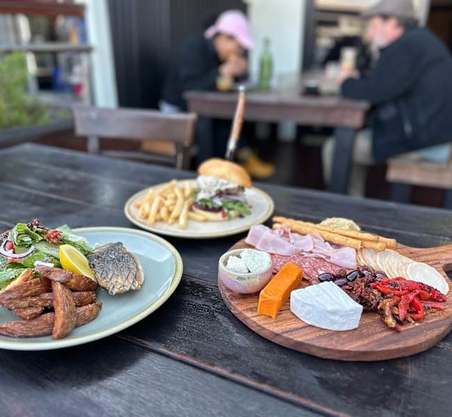 Licensed Cafe for sale Inverloch 63007395419905111