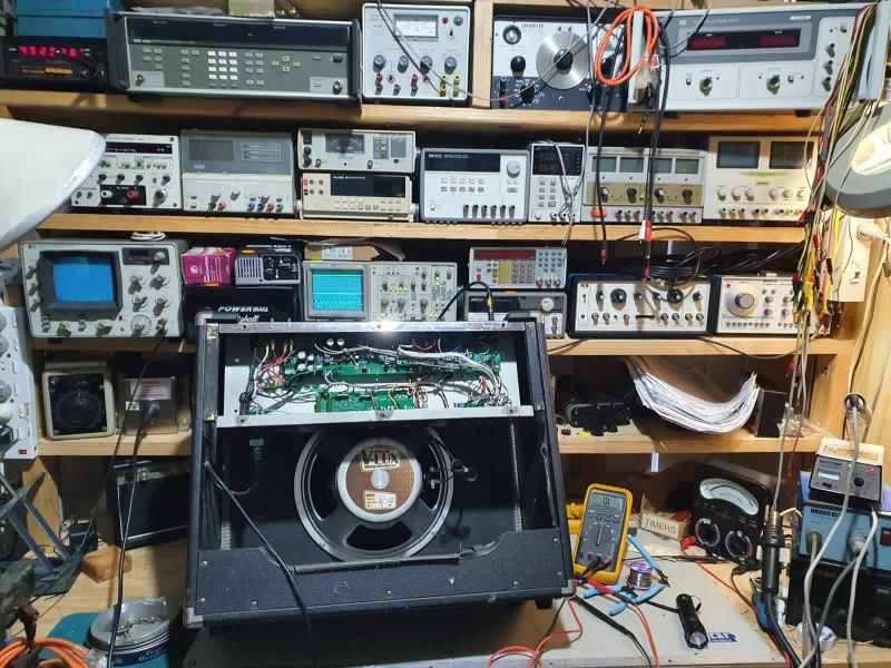 Professional Guitar Amplifier Service by iztronix at Ballina NSW62863392132993110