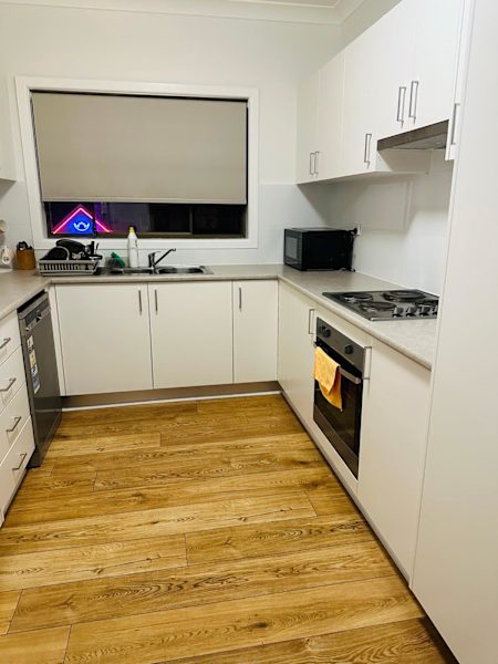 Room for rent 62918283701249113