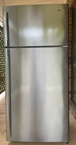 Westinghouse Fridge/Freezer630186197662741122