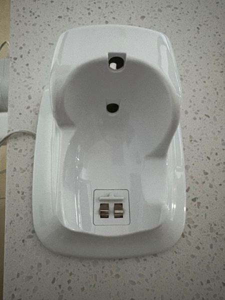 Free Black and Decker Handheld Vacuum Charger (vacuum not included)63022633926017111