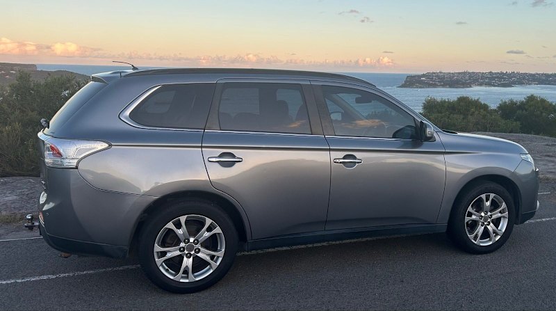 Mitsubishi outlander 201362882735702915111