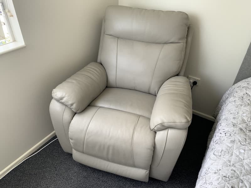 leggett and platt electric recliner