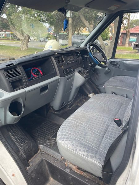 Ford Transit Van 200862934703588993113