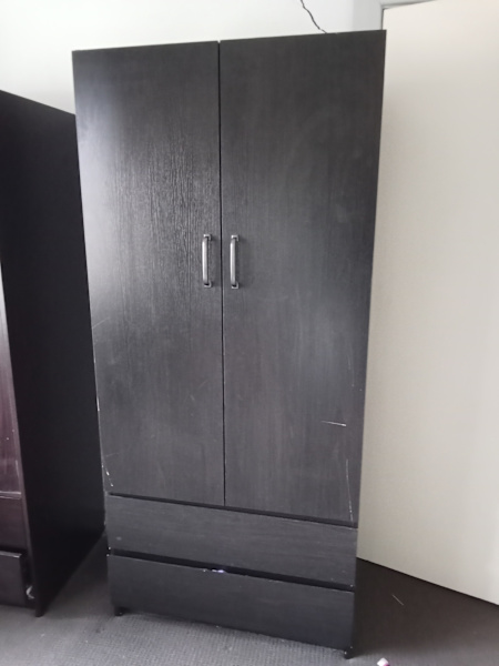 **FREEBIES 2 x wardrobes62864724273409112