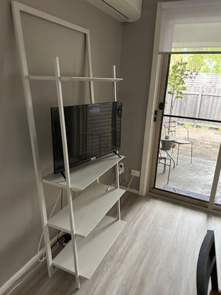 POWDER-COATED METAL SHELVING IN LIGHT BEIGE62866849370369113
