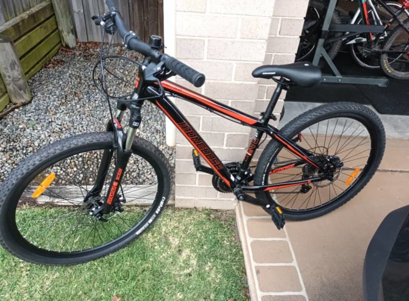 mongoose montana men's mountain bike