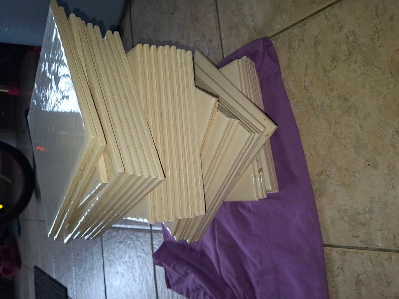 37 square cream tiles630077822366751119