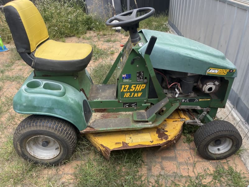 Lawn discount boss 13hp