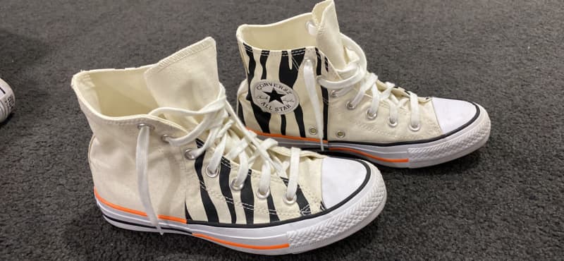 Array af dans lyd Size 7 or 37.5 like new converse high tops $35 | Women's Shoes | Gumtree  Australia Newcastle Area - Merewether | 1312257272