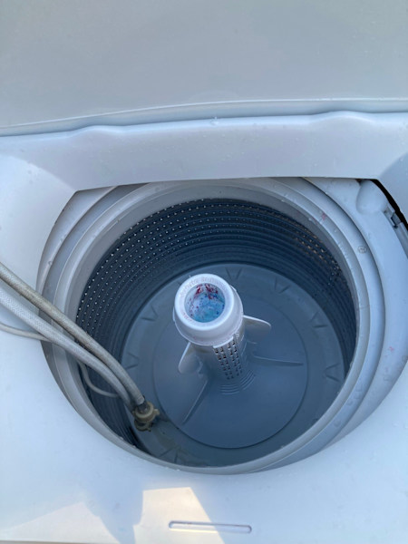 Washing machine 63016487585793112