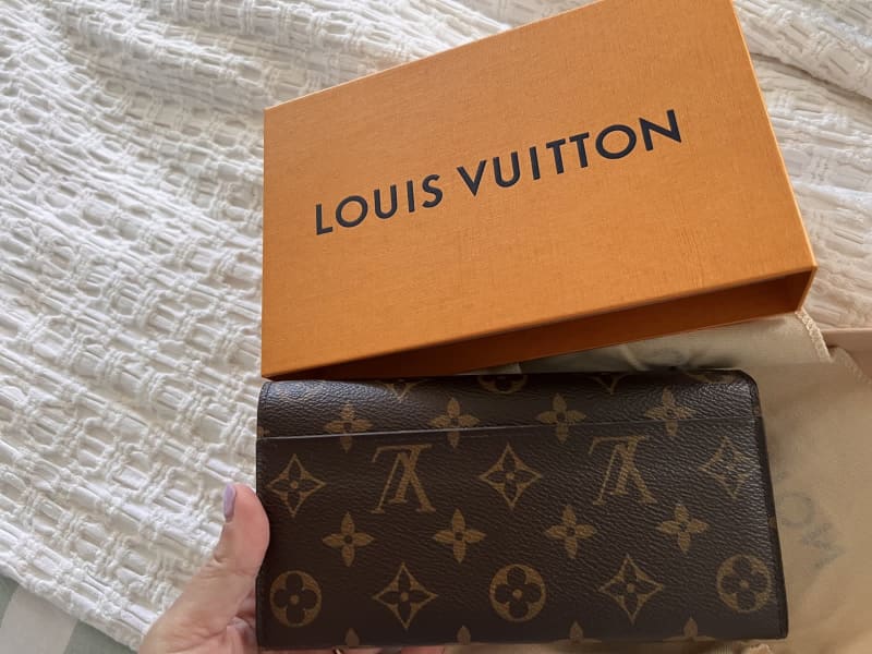 Authentic Louis Vuitton Sarah wallet monogram, Bags, Gumtree Australia  Brisbane North East - Fortitude Valley