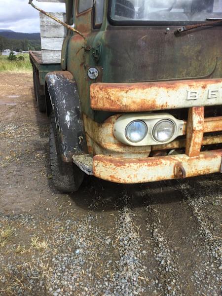 Bedford truck ( KM bogie drive tray truck )62934695106435113