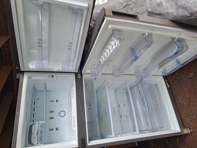 whirlpool 2 door fridge freezer63016062035713111